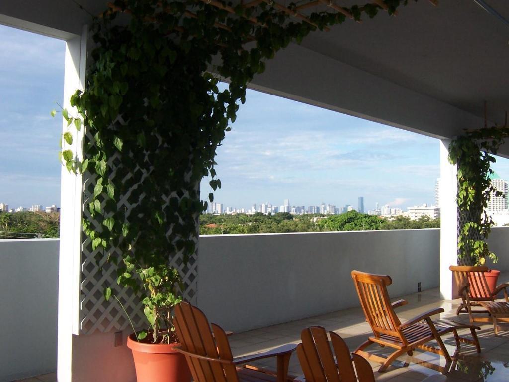 Hotel Croydon Μαϊάμι Μπιτς Εξωτερικό φωτογραφία
