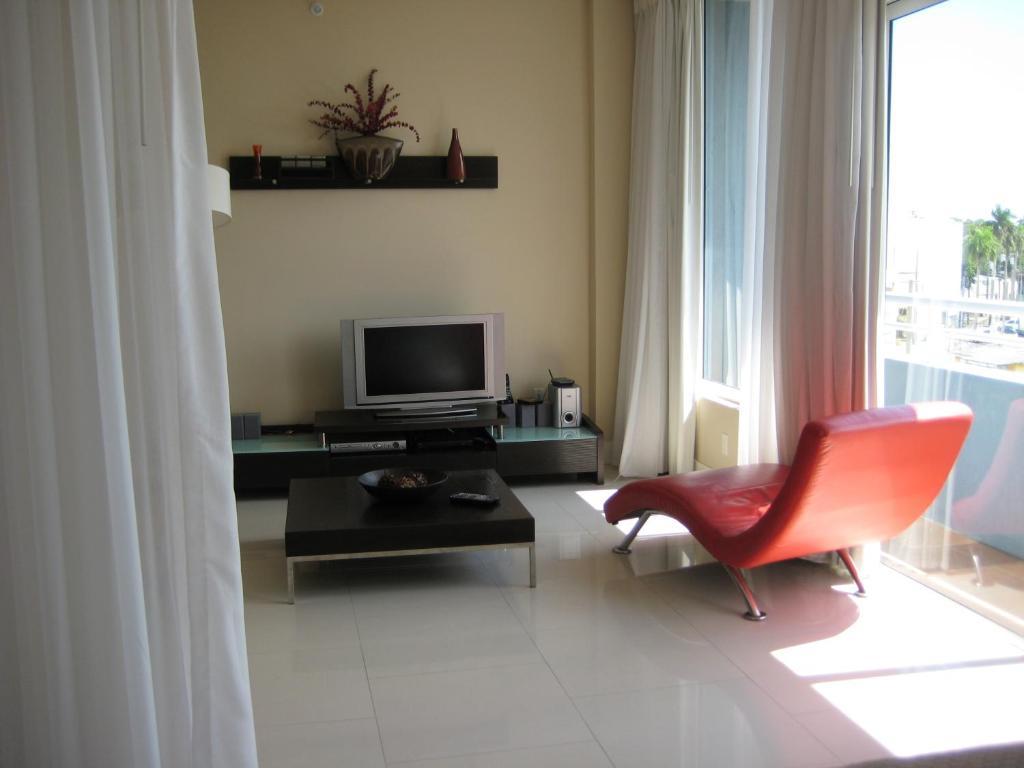 Hotel Croydon Μαϊάμι Μπιτς Εξωτερικό φωτογραφία